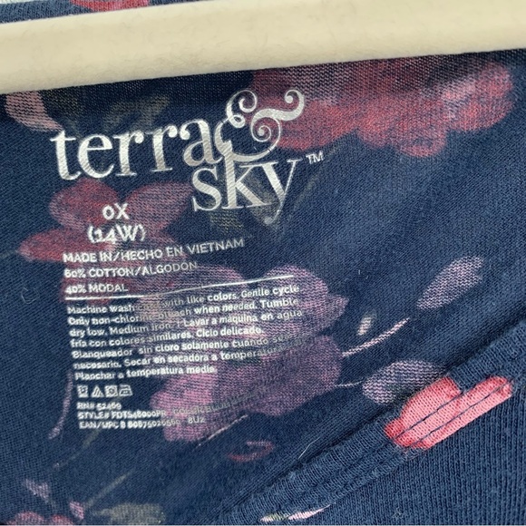 Terra & Sky Plus size  Floral Scoop Neck Sweater Size 14w (OX) - Picture 4 of 5